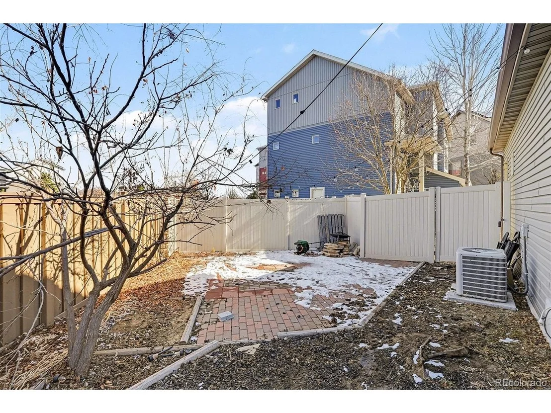 Photo of 18643 E 50th Pl