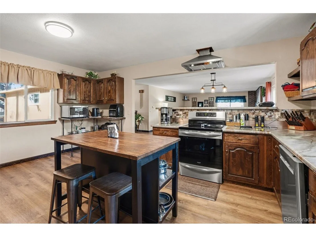 Photo of 6224 Powell Rd