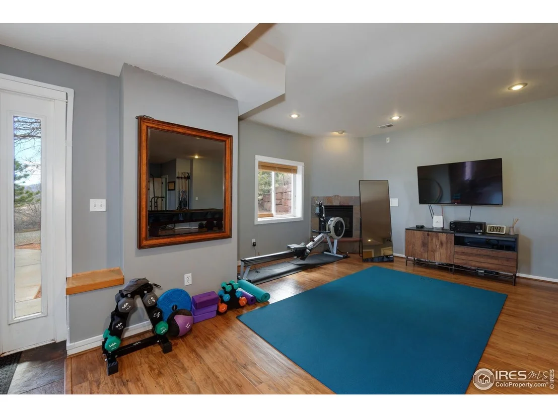 Photo of 385 Vasquez Ct