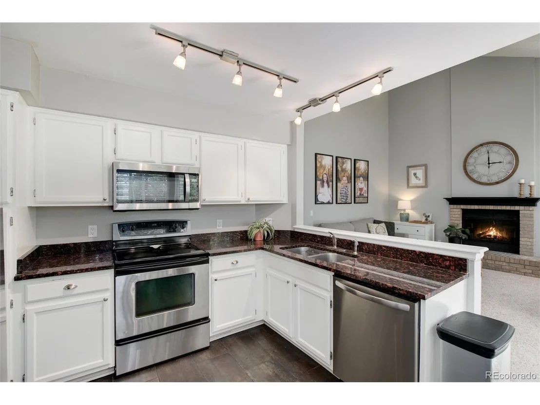 Photo of 882 Garden Dr