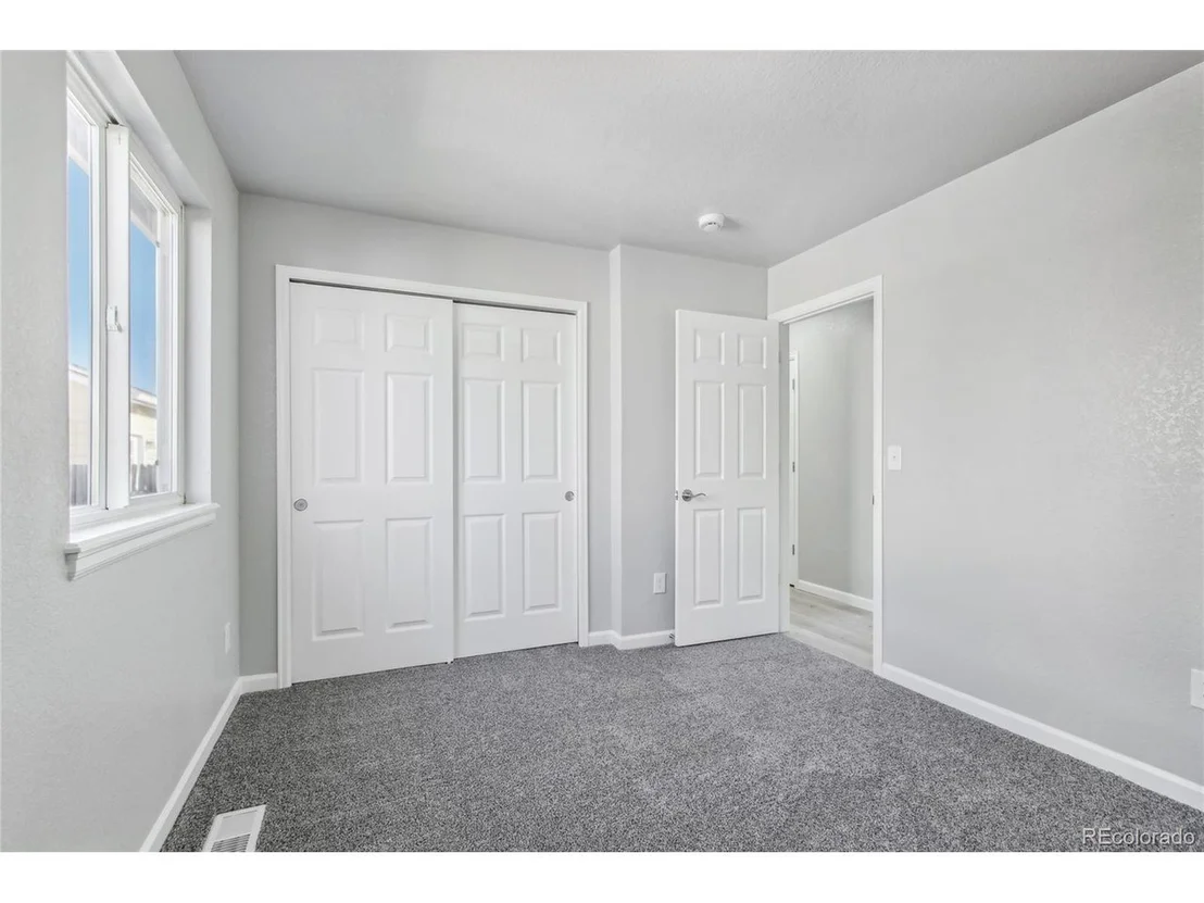 Photo of 110 Calabria Dr