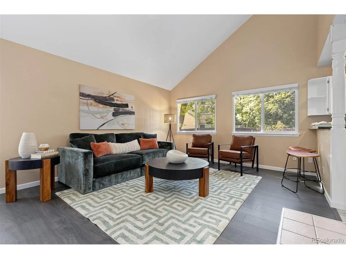 Photo of 2640 Overlook Dr