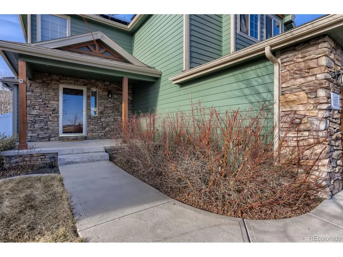 Photo of 451 Sundance Dr