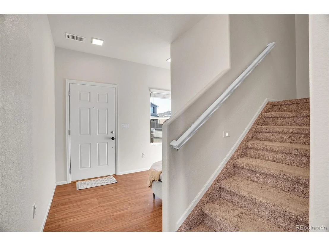 Photo of 567 Solano Dr
