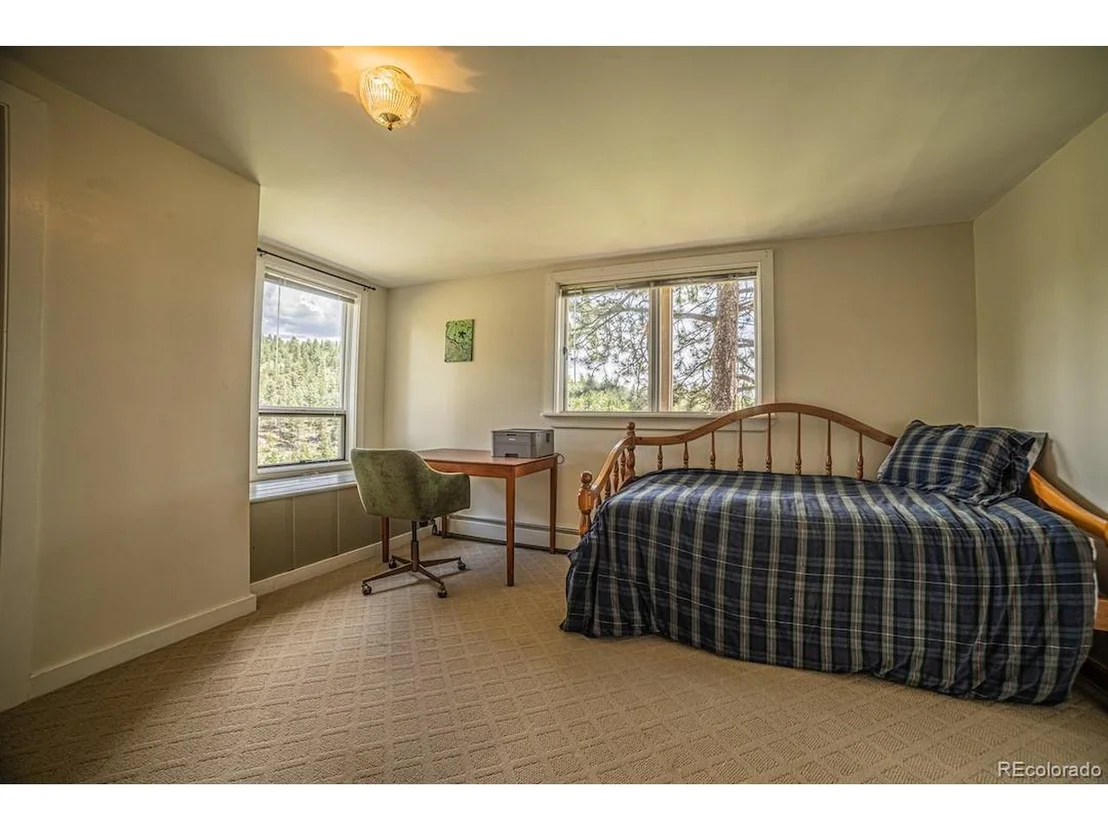Photo of 160 Foxtail Cir