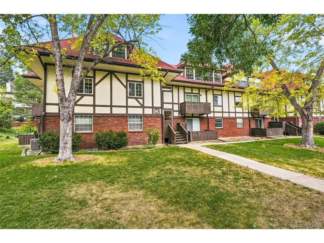 Photo of Unit KK22 at 3250 Oneal Cir