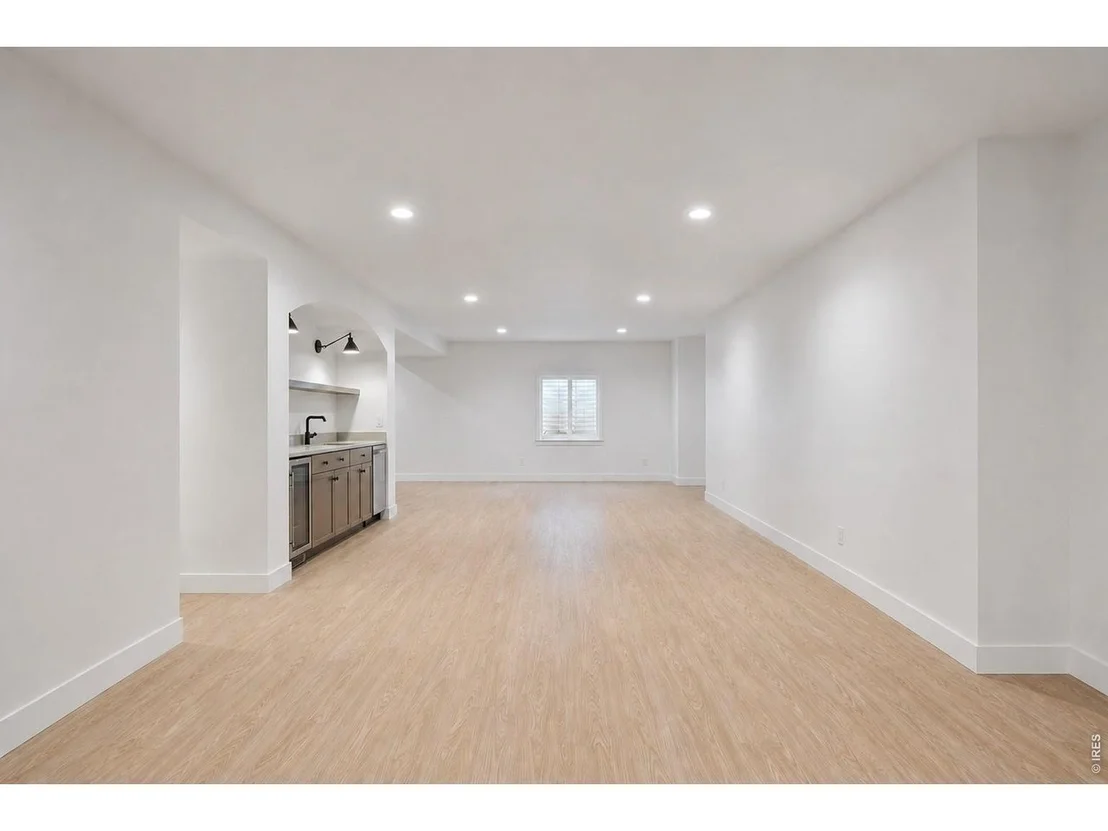 Photo of 843 Clydesdale Dr