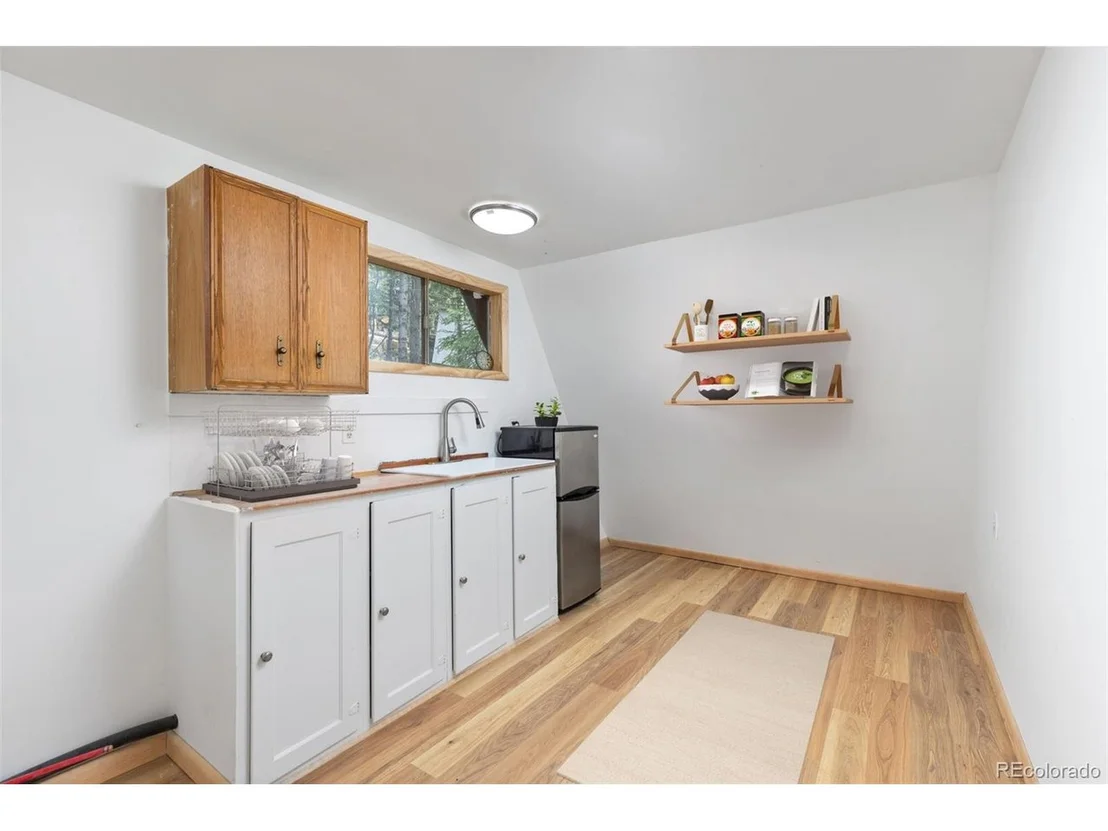 Photo of 2140 Sinton Rd