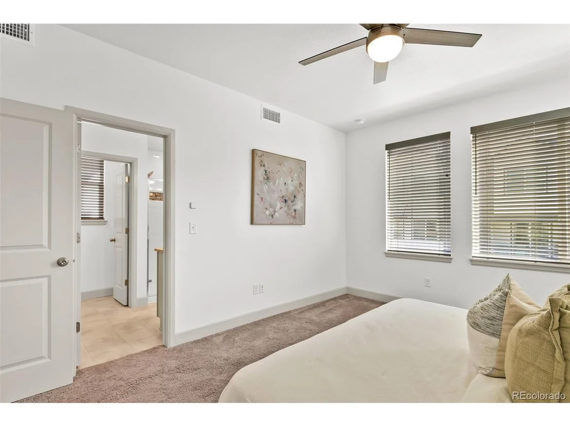 Photo of 5738 Urban Ctr