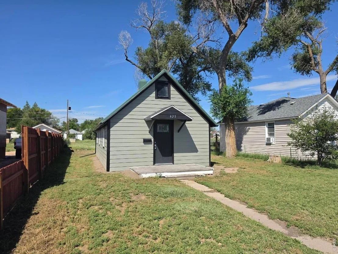 Photo of 425 N 3rd Ave