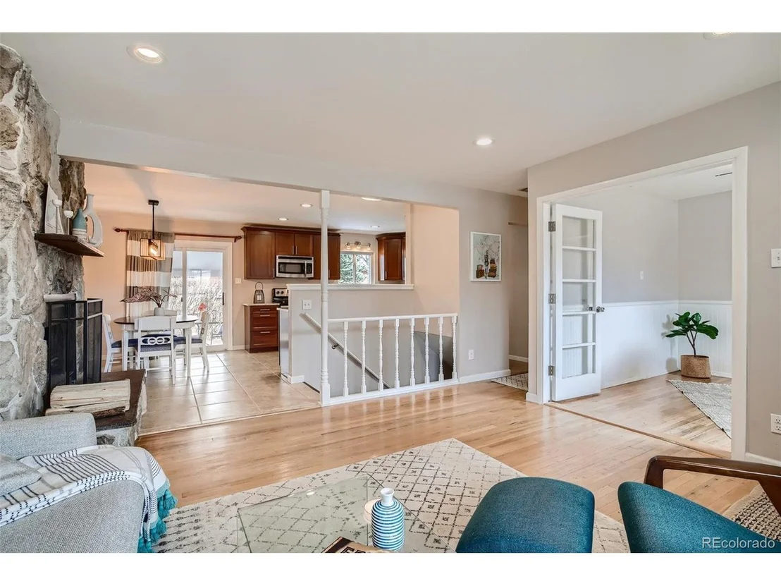 Photo of 6371 Iris Ct