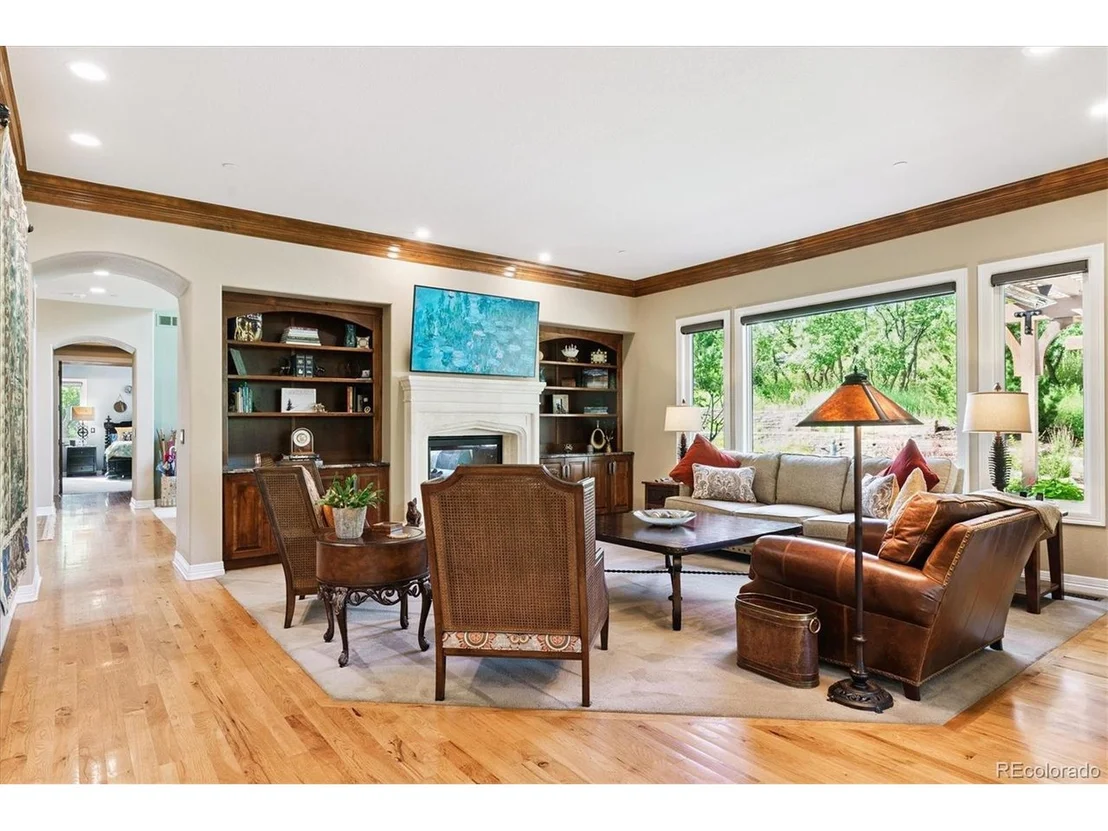 Photo of 6100 Huron Ln