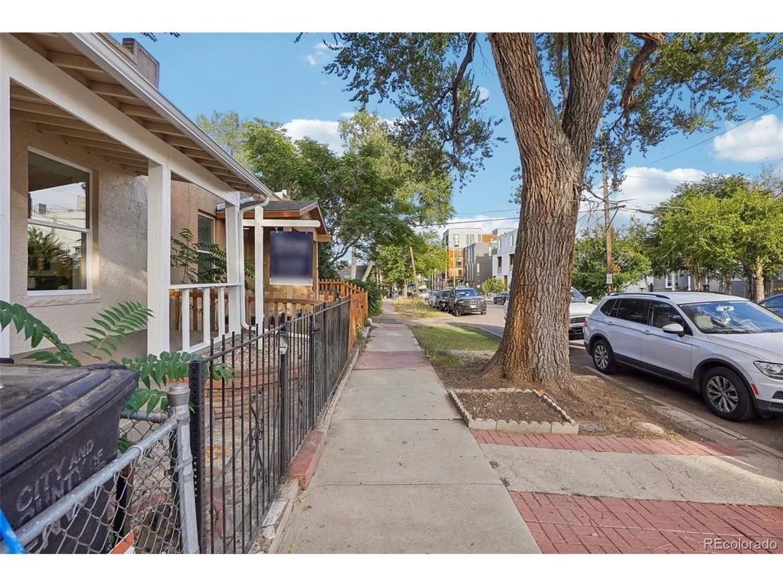 Photo of 2121 W 33rd Ave