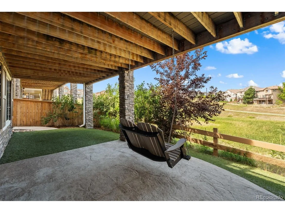 Photo of 10876 Valleybrook Cir