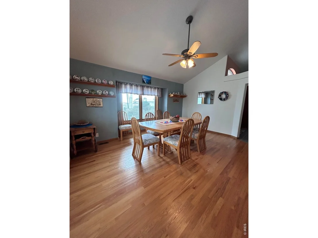 Photo of 717 3rd Ave