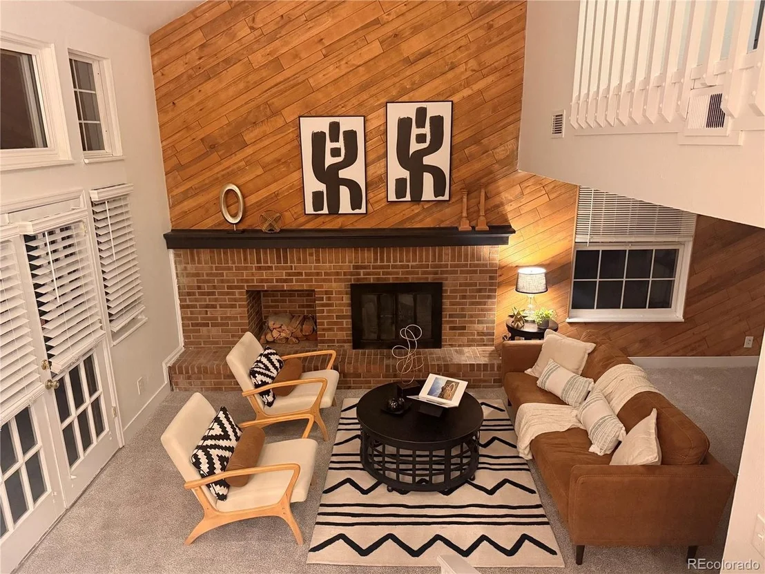 Photo of 5998 E Weaver Cir