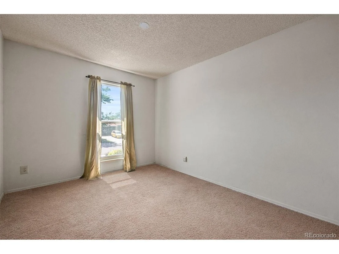 Photo of 6785 Blue Jay Dr