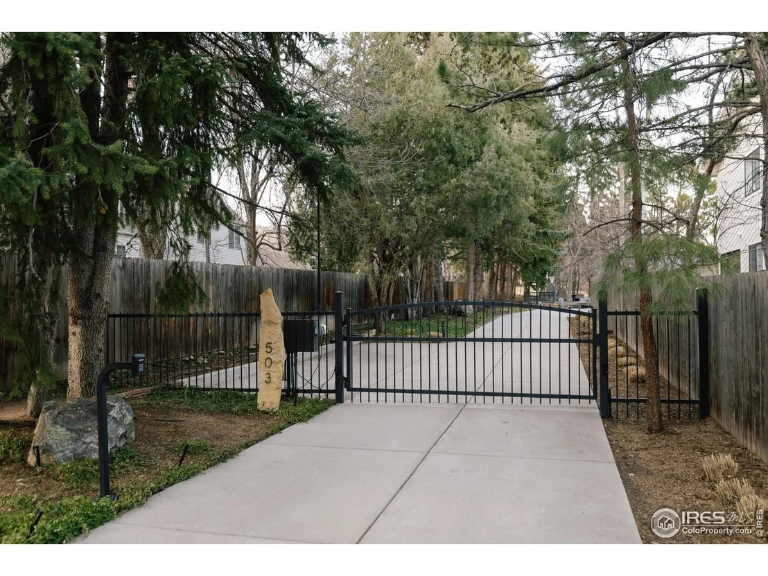 Photo of 503 Kalmia Ave