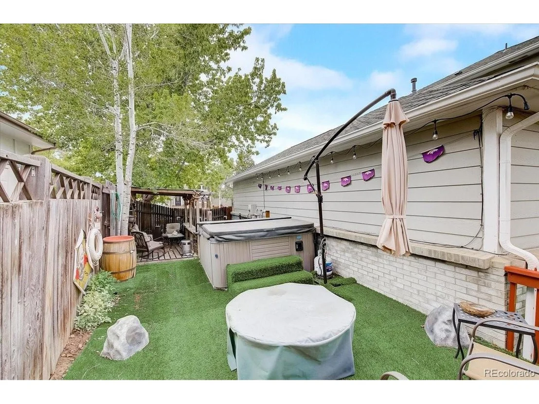 Photo of 10332 Meade Loop