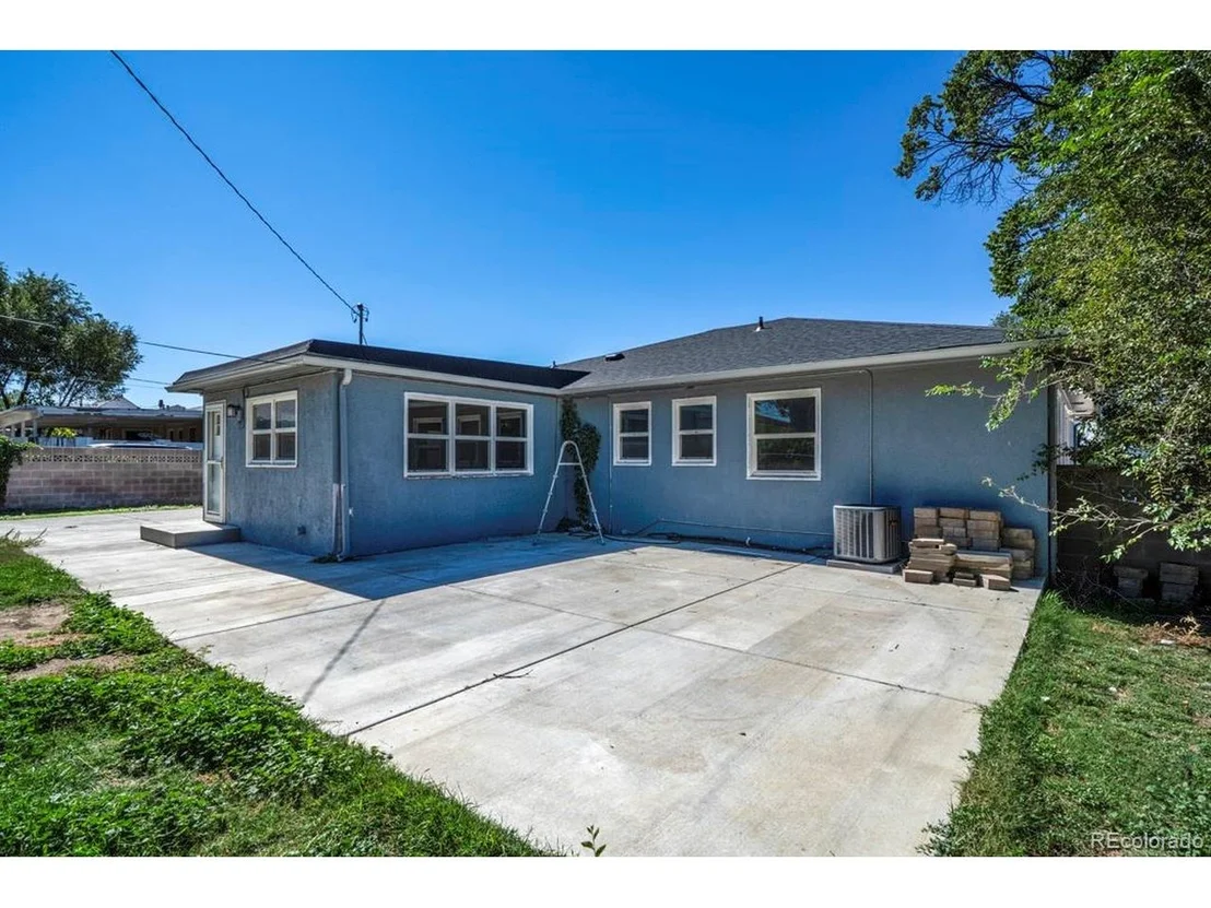 Photo of 1614 Alexander Cir