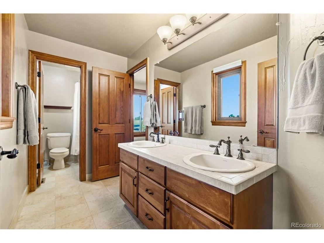 Photo of 47375 Conifer Cir