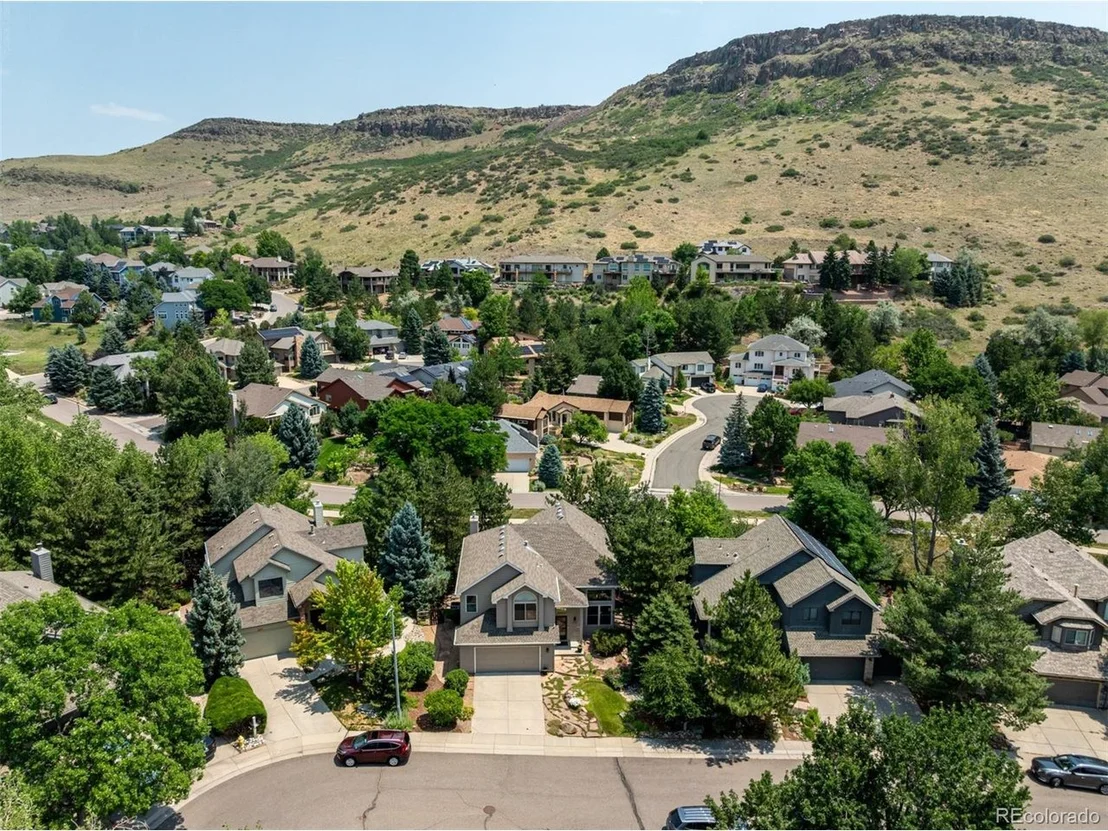 Photo of 1023 Meadow Run