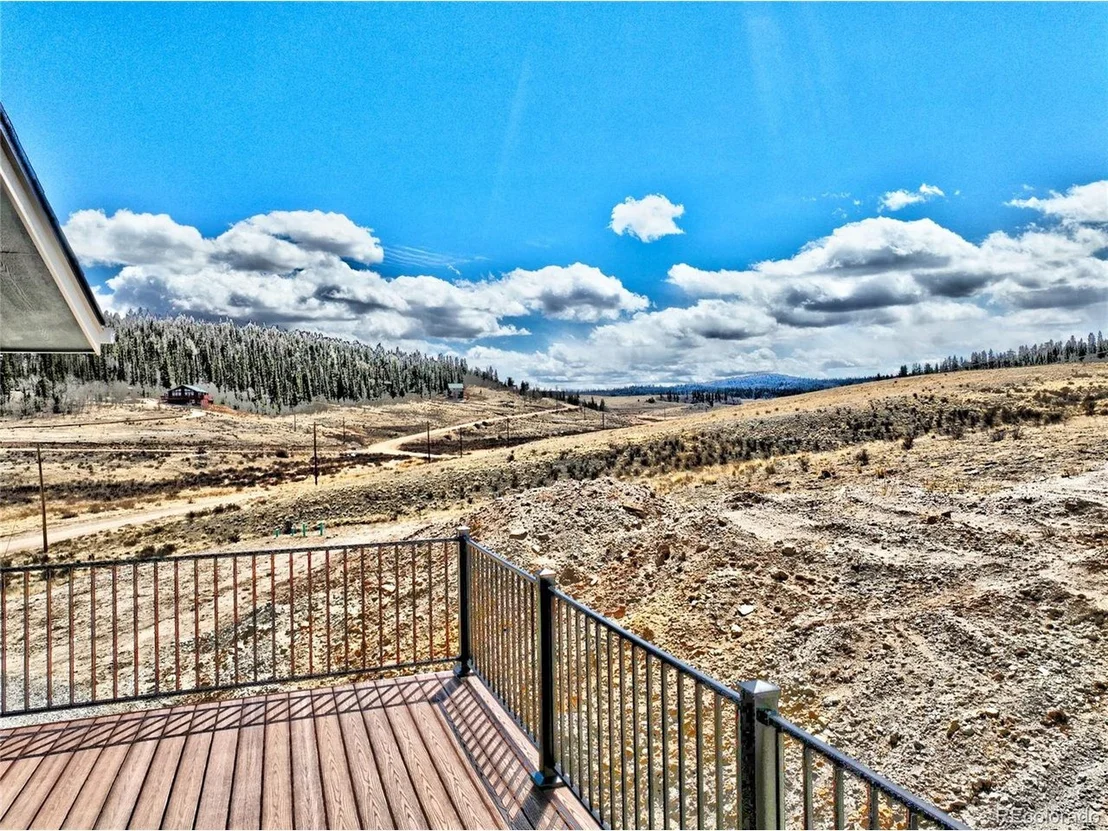 Photo of 2339 Arrowhead Dr