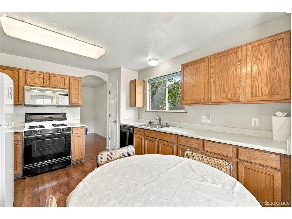 Photo of 10989 Gray Cir