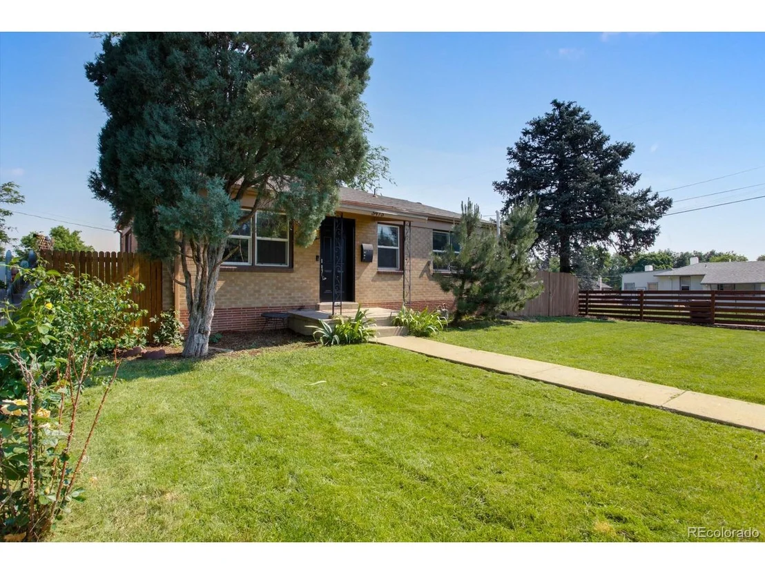 Photo of 3473 W 9th Ave