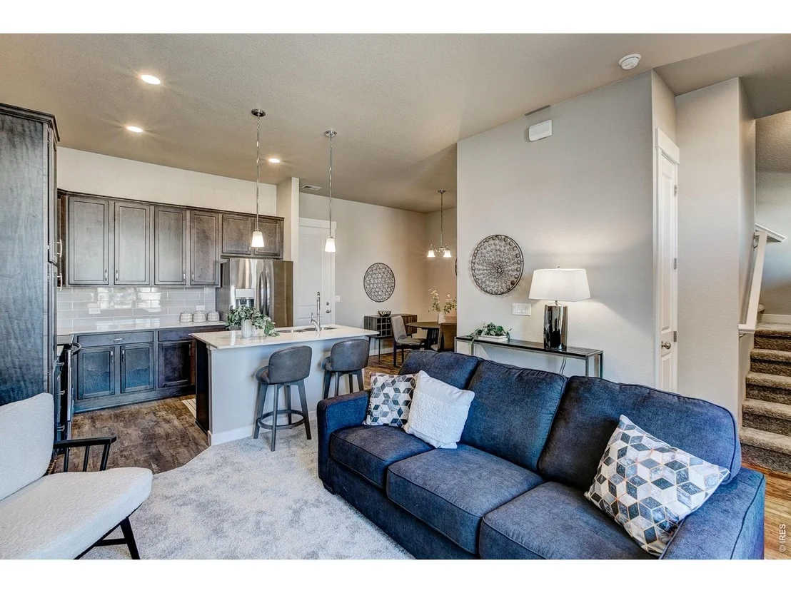 Photo of 6796 Maple Leaf Dr