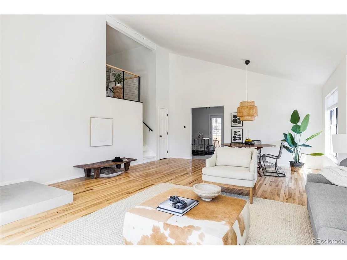 Photo of 8174 Field Cir