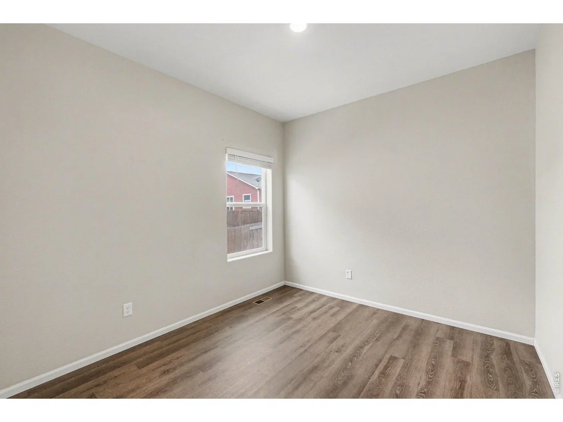 Photo of 7253 Ellingwood Ave