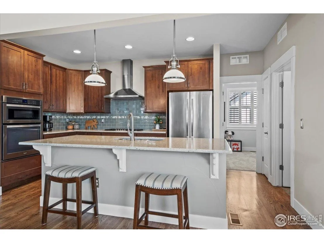 Photo of 2827 Twin Lakes Cir