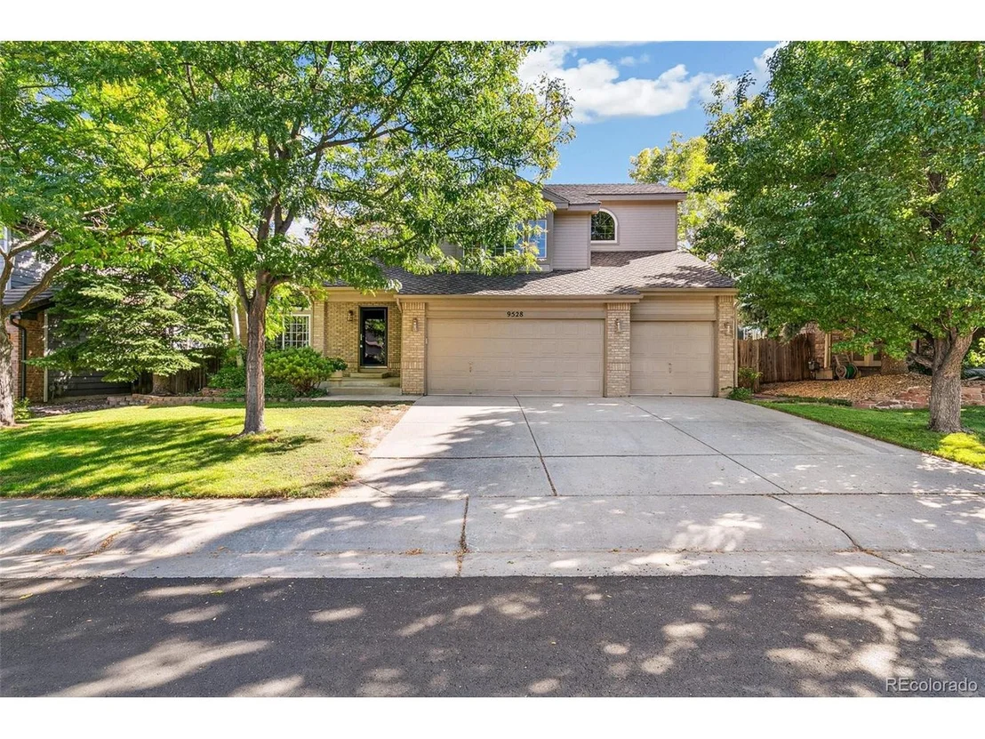 Photo of 9528 La Quinta Dr