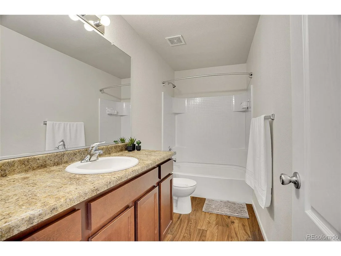 Photo of 567 Solano Dr