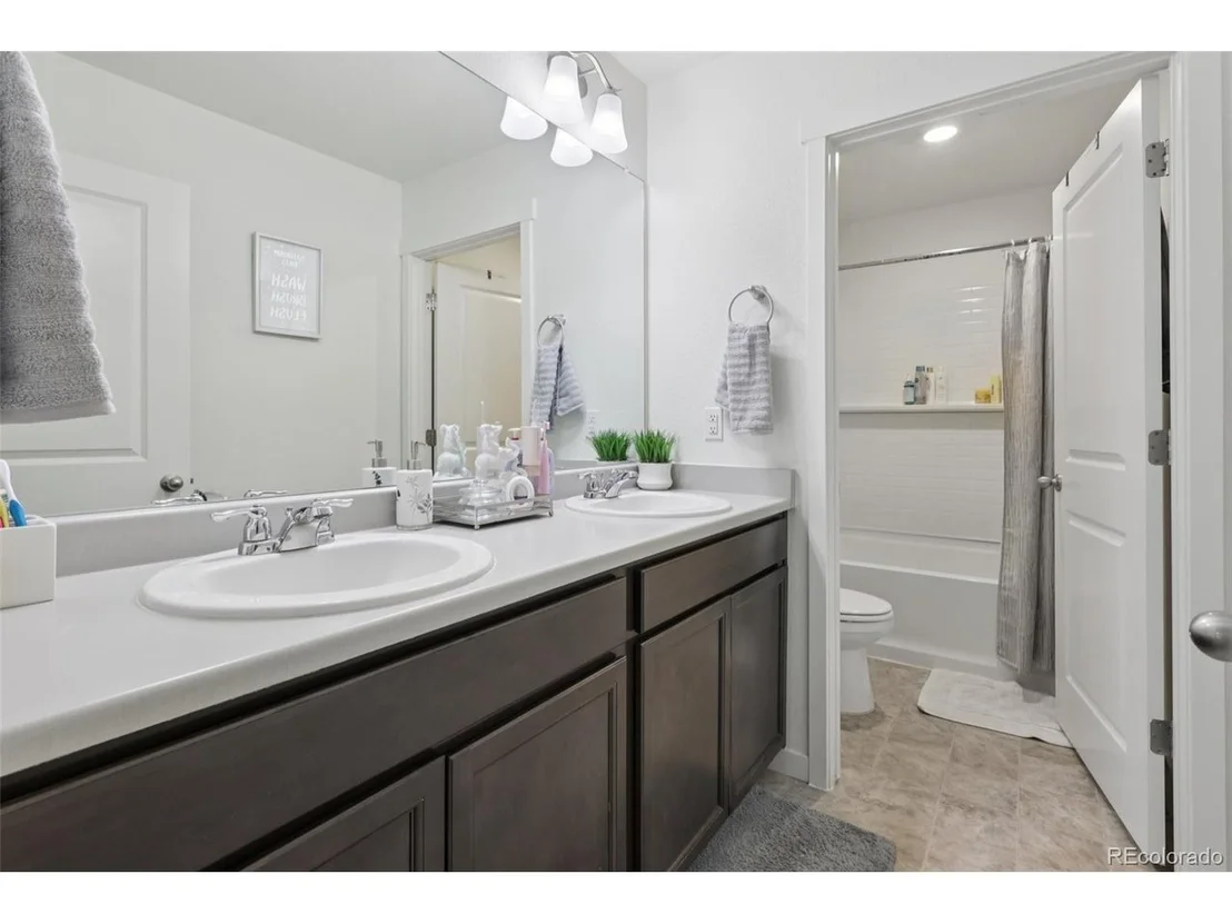 Photo of 45877 Orchid Ave