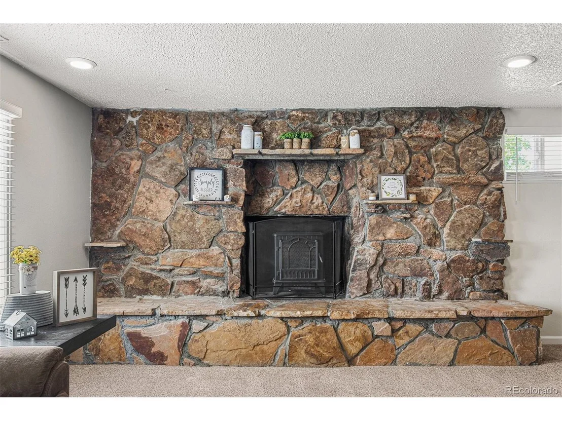 Photo of 940 Pinewicket Way