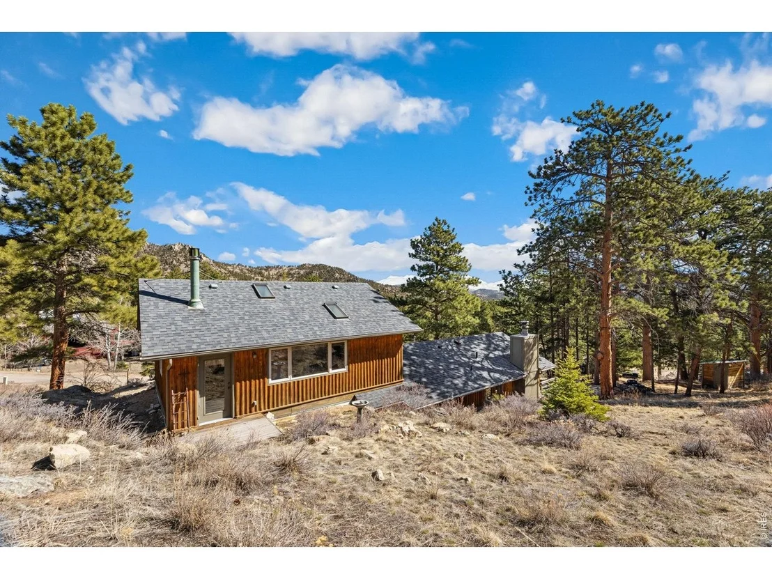 Photo of 2340 Eagle Cliff Rd