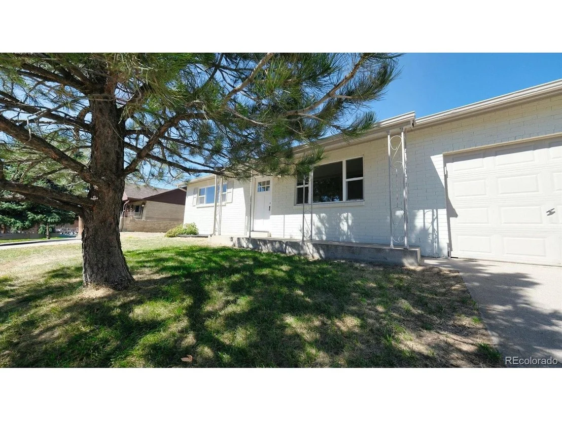 Photo of 15021 Randolph Pl