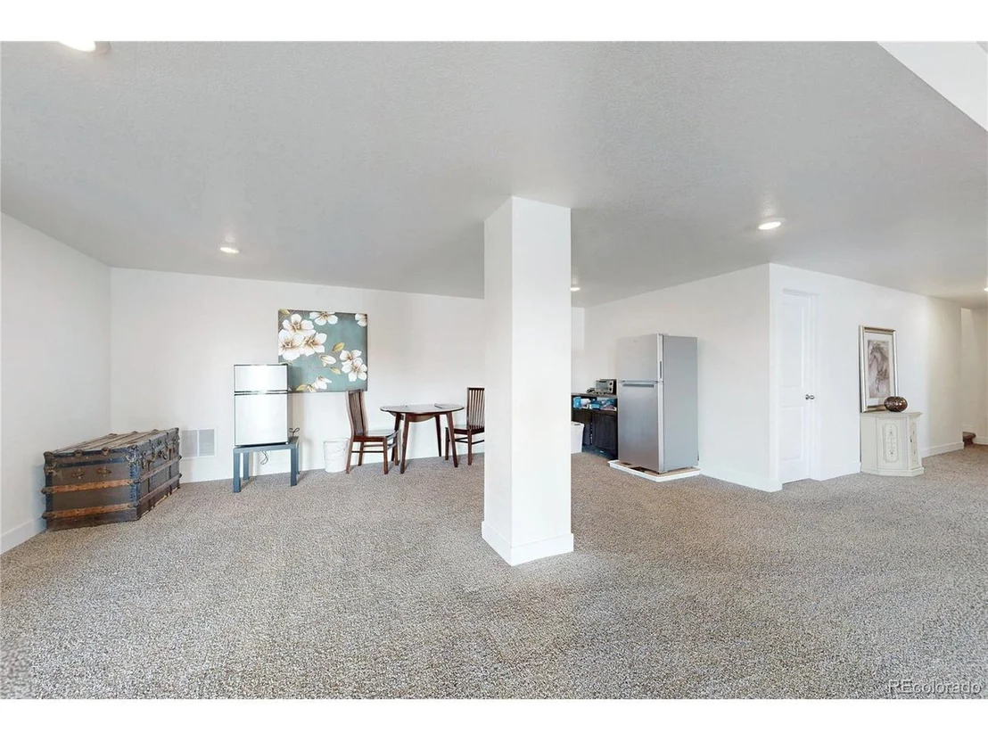 Photo of 15583 Spruce Cir