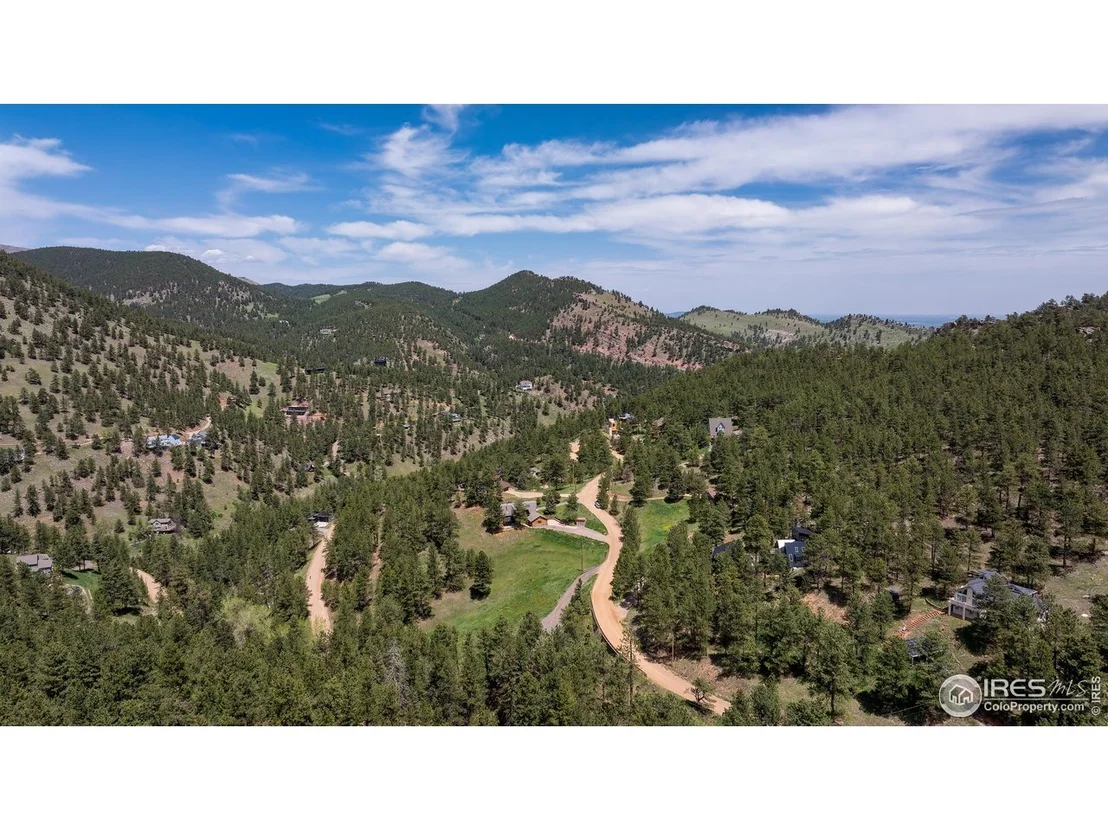 Photo of 604 Bow Mountain Rd