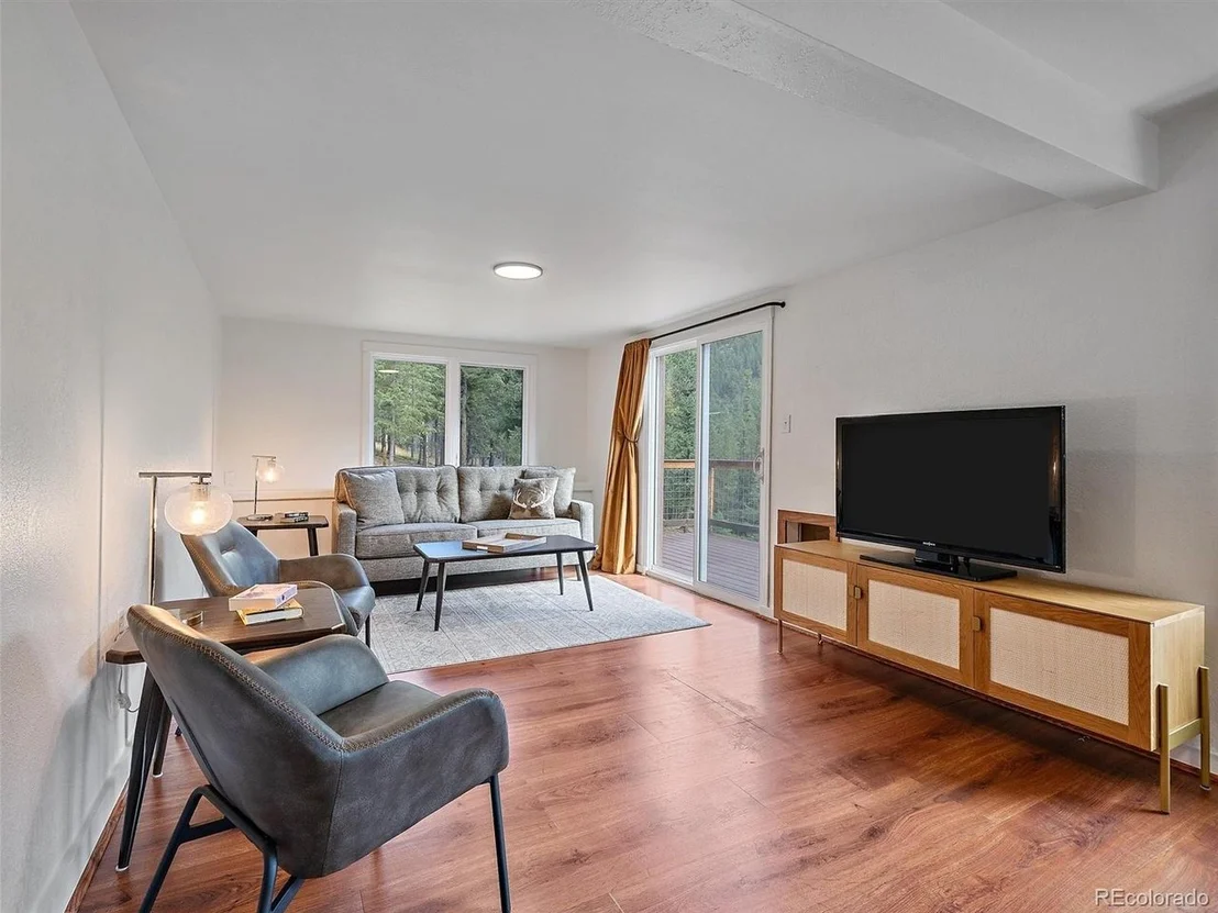 Photo of 254 Juniper Ln