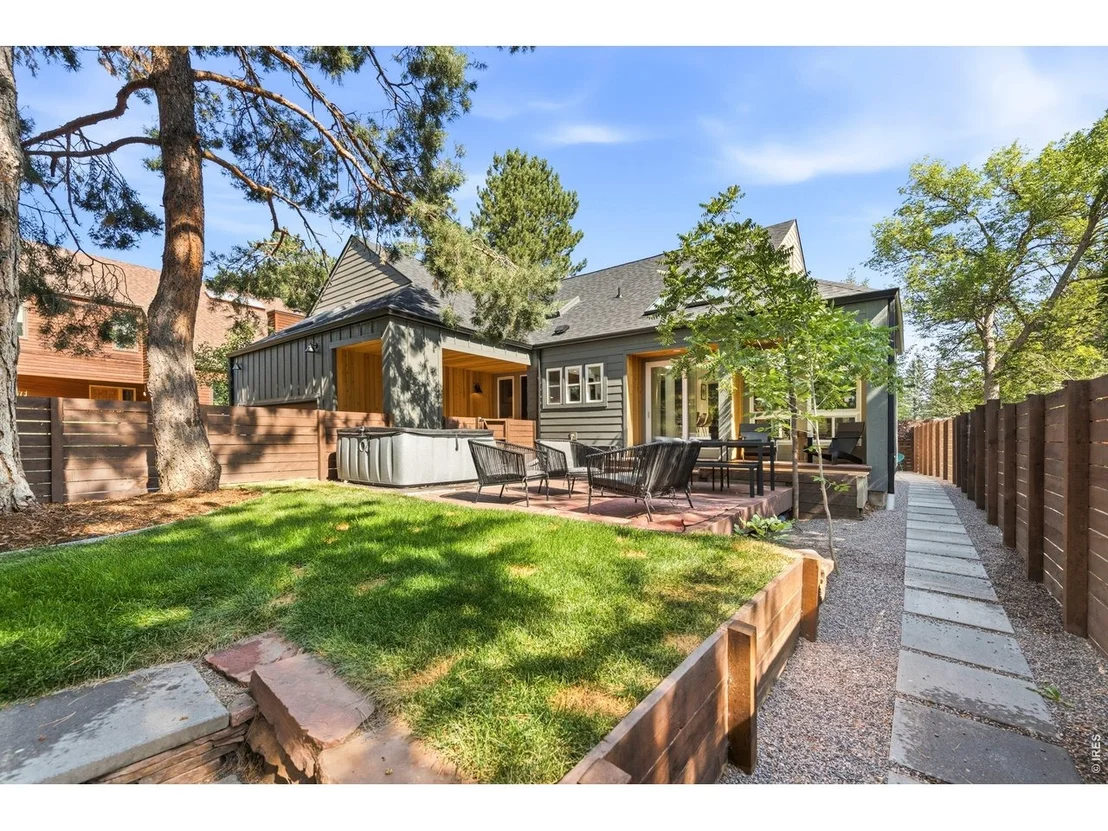 Photo of 3497 Iris Ct