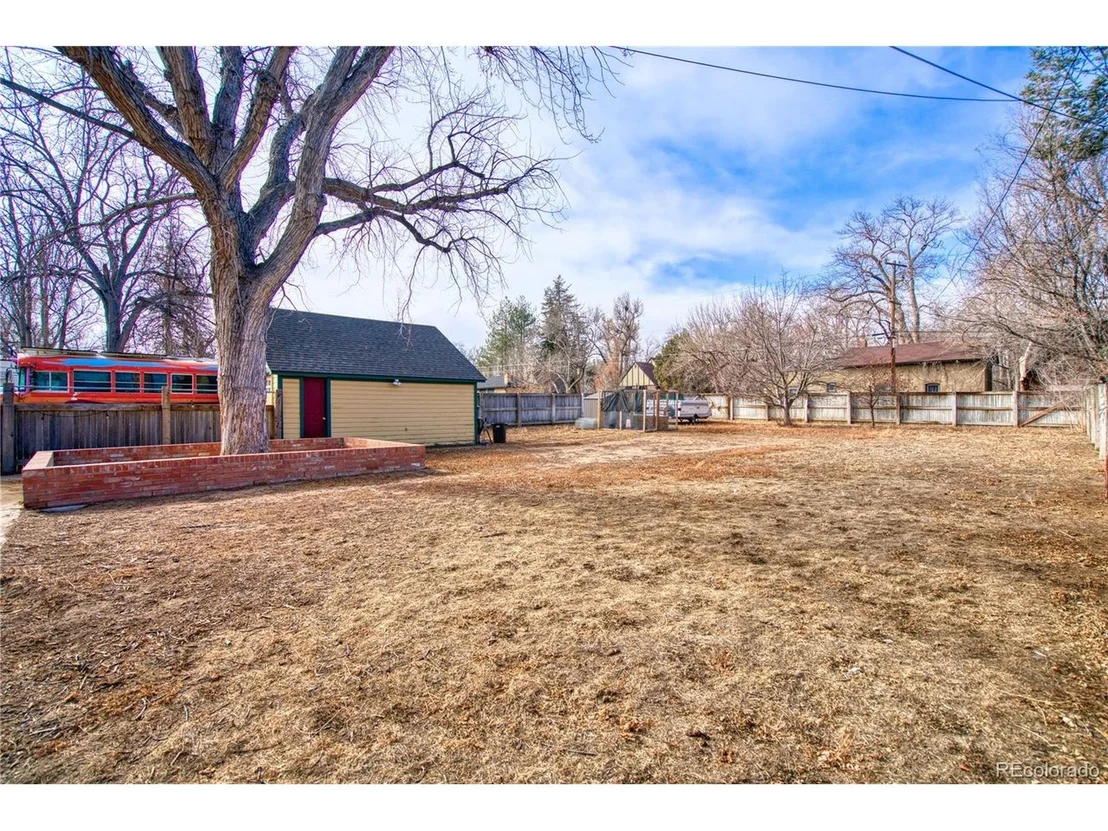 Photo of 1859 12th Ave