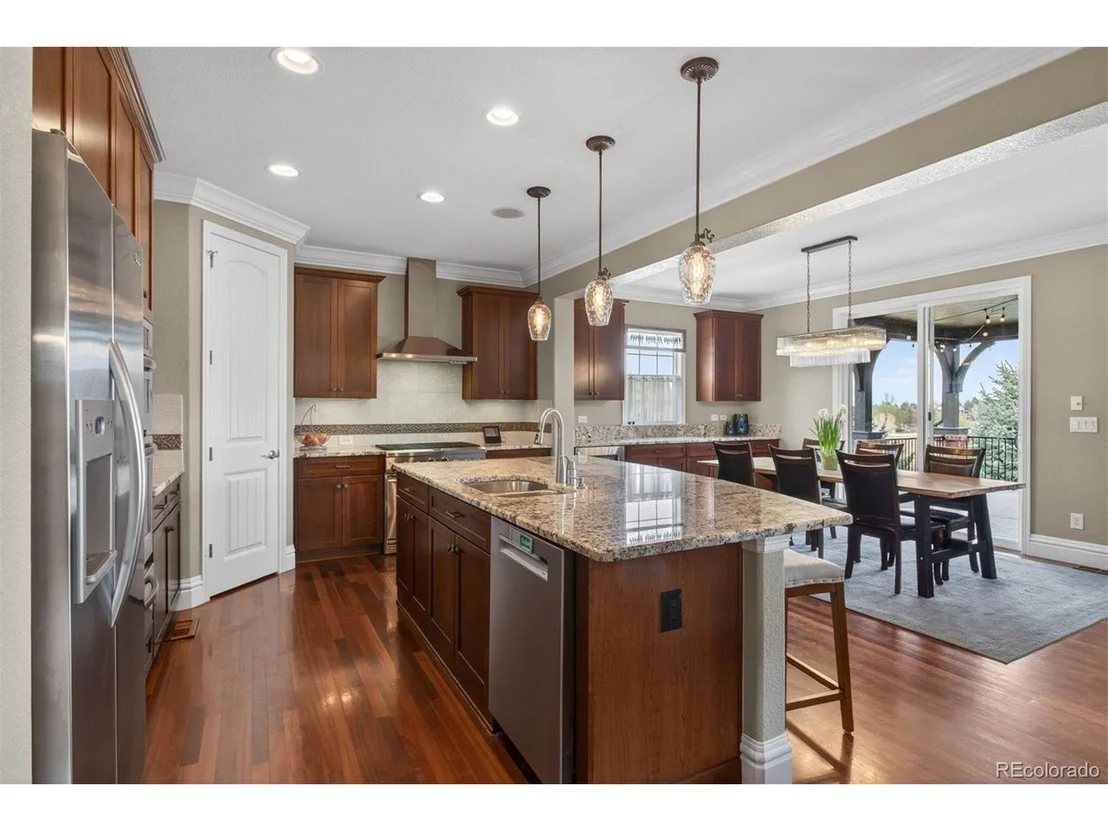 Photo of 479 Maplehurst Dr