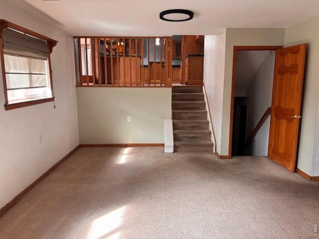 Photo of 3331 Lakeview Cir