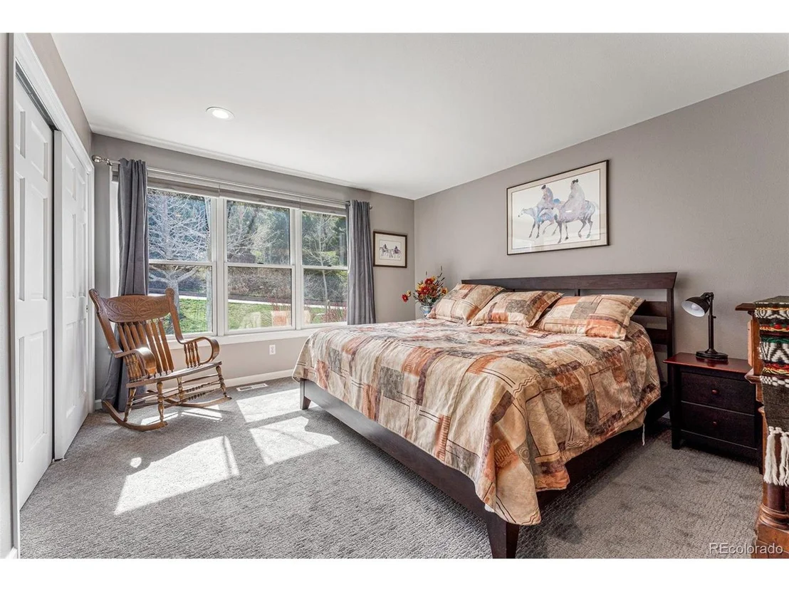Photo of 5911 Crestbrook Dr