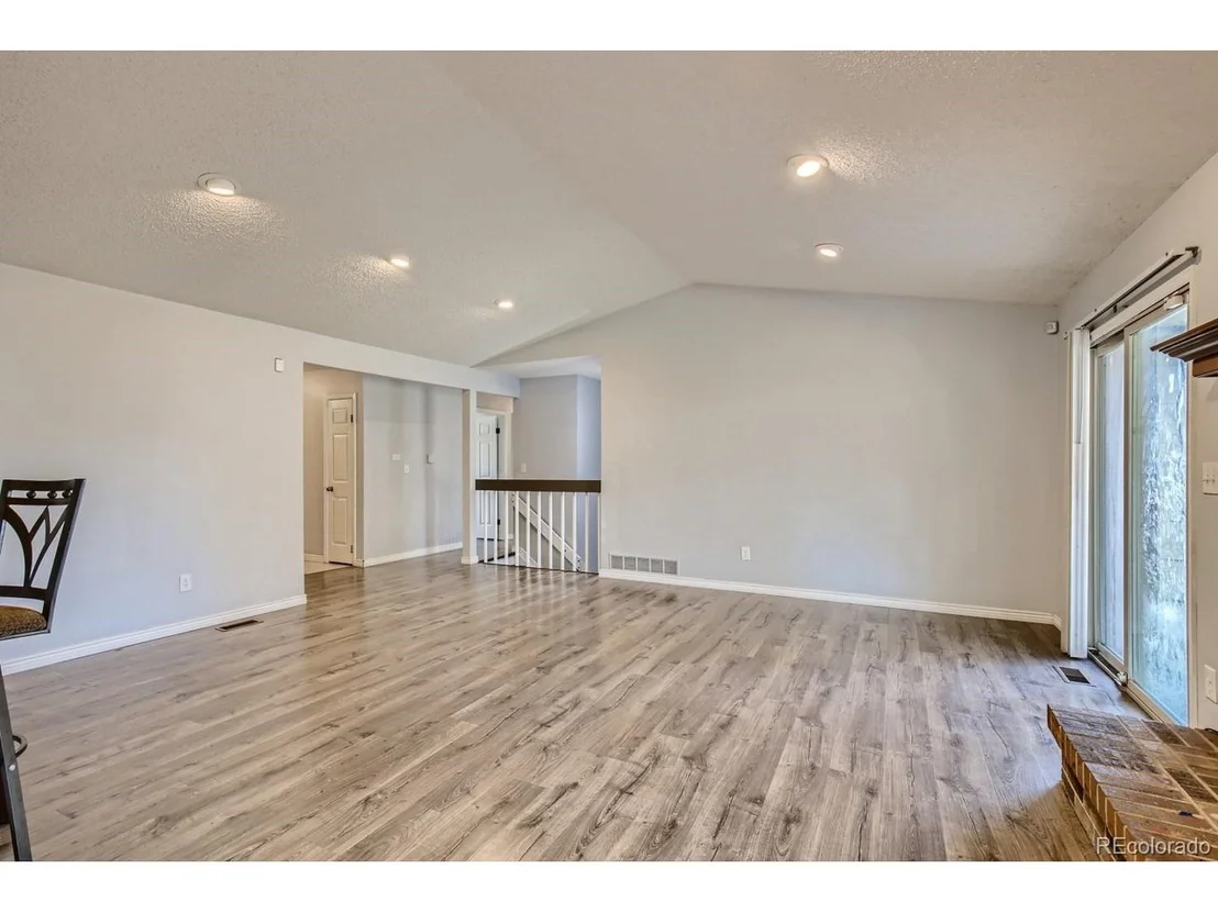Photo of 4413 E 107th Cir