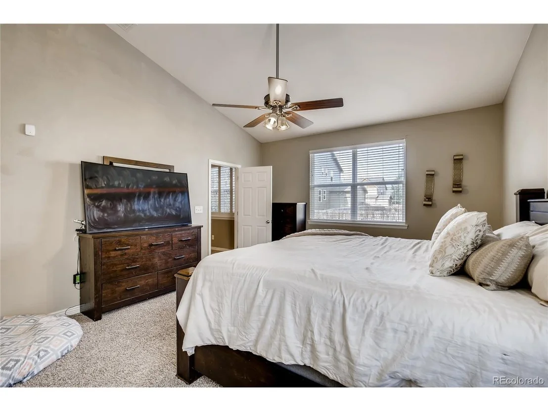 Photo of 6983 Sunburst Ave