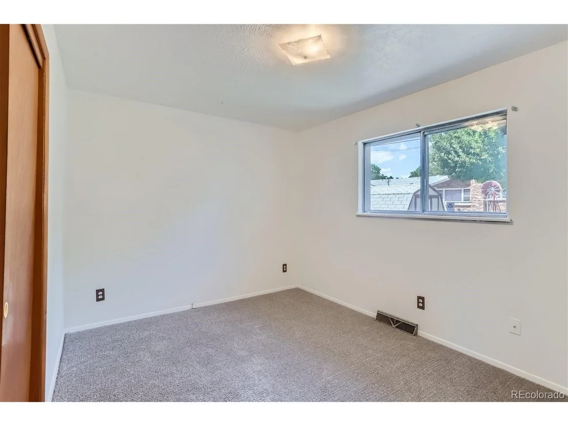 Photo of 18 Empson Dr